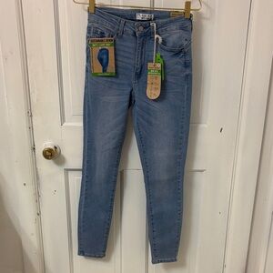 Wax Jean Women's Light Blue Skinny Jeans